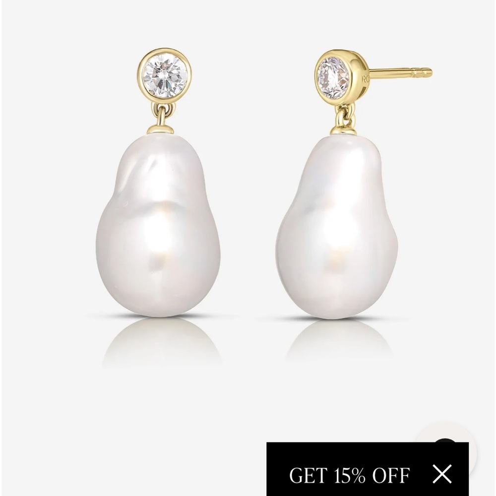 Ring concierge pearl and diamond drop earring